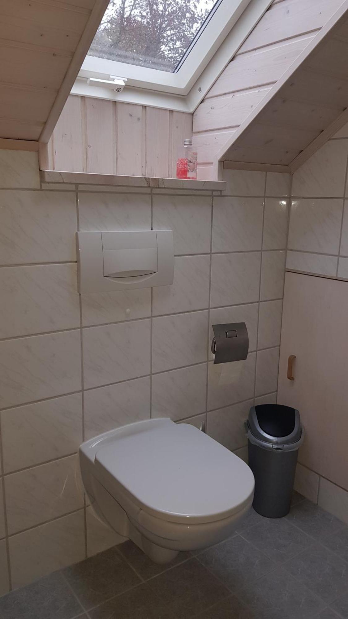 Zu Besuch Bei Maria - Einzimmerwonung Mit Kitchenette Und Badezimmer