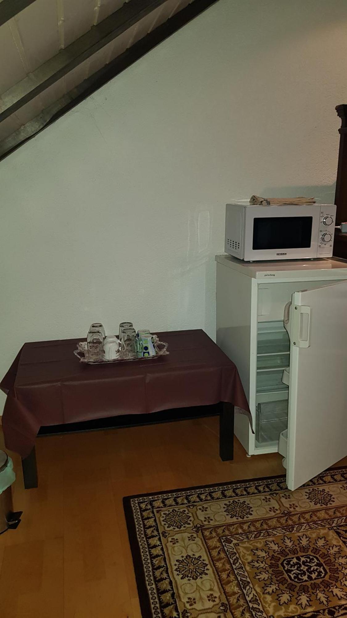 Zu Besuch Bei Maria - Einzimmerwonung Mit Kitchenette Und Badezimmer Habitación en casa particular